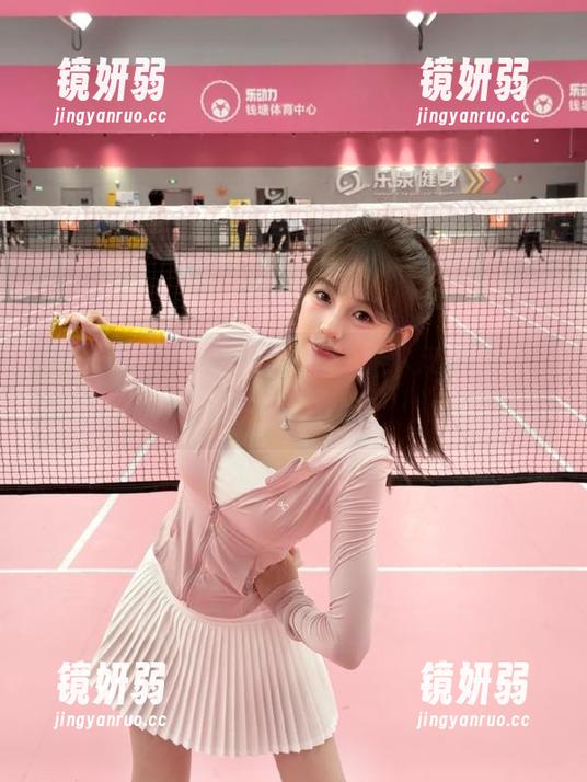 唰唰唰，一秒钟全网瓜照进现实！51吃瓜苹果版，你的吃瓜先锋！