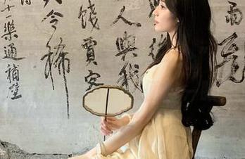 “51吃瓜中心”：当吃瓜的灵魂重生为网站，随便瞥一眼都有料！