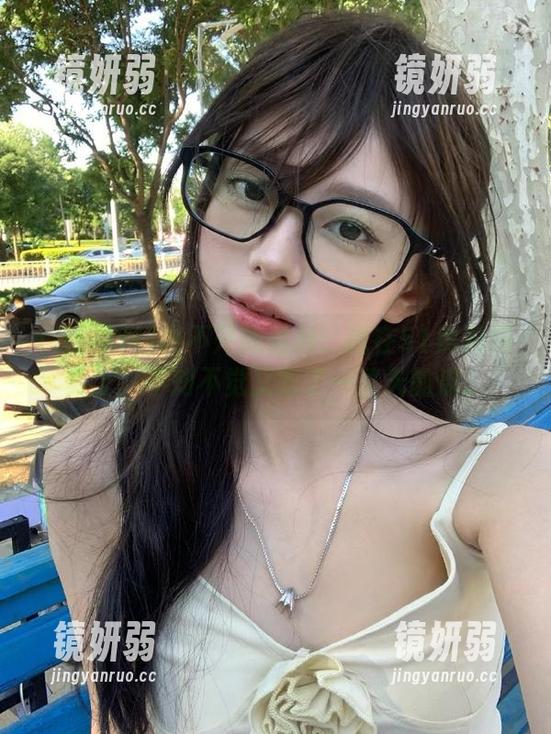 逃不开的黑料：我在51黑料网页上，不知不觉又吃了一整天的瓜。