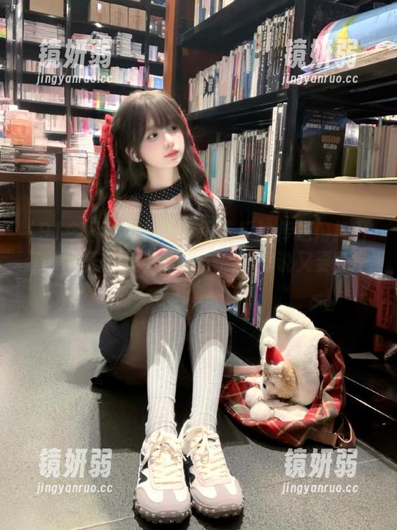 91今日吃瓜 91今日吃瓜的传送门打开了,今天的热门是哪个瓜?据说又要翻车了。