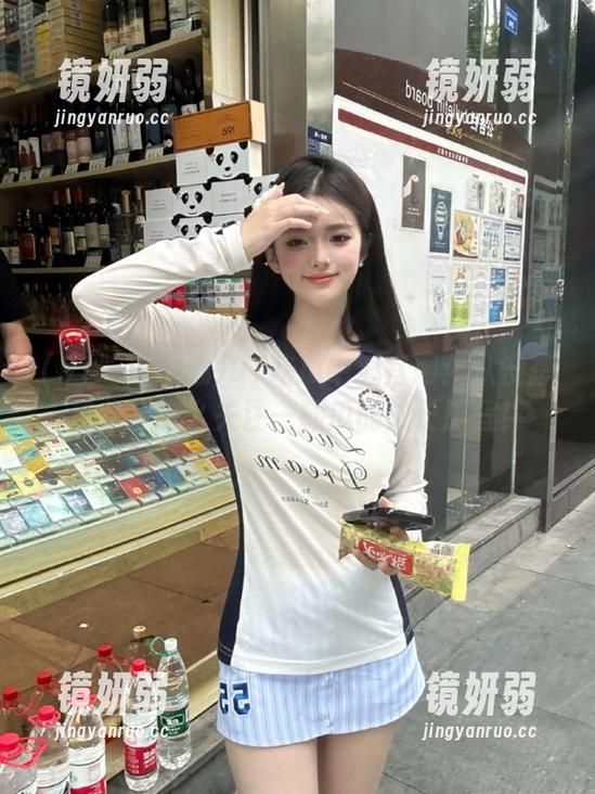 91吃瓜中心官网：从没想过我会这么关注一颗瓜的成长历程！
