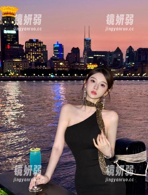 直达“cgw”的神奇入口，八卦的旅程就此开启，ready？