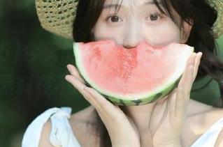今天的新闻太劲爆，hl155.ccm网址黑料在不断刷屏，我快追不上了！