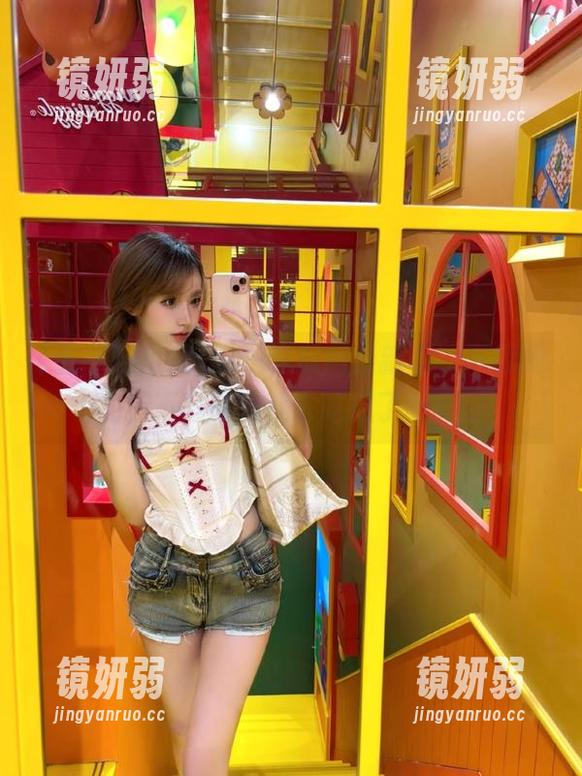 五一吃瓜网最新版，下载吗？不下载我就去吃瓜了哦！