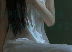 我在吃瓜网的视频里，一不小心就停留在了某个表情包…这竟是个无底洞？