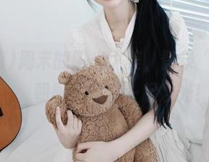 周末的阳光太美，登录“吃瓜网”，朝阳和八卦一起发光！