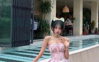 在吃瓜网的资源中滑翔，一个app让我心情大好