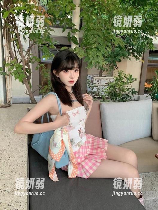 观看国产黑料，明明是居家好物去泡面...