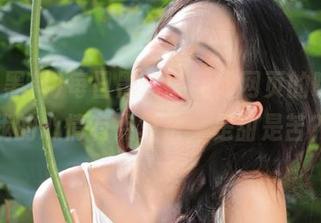 每日黑料：翻阅网页的瞬间，我的心情有点复杂，是甜是苦？