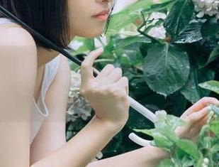 网页瞬间被黑料91占领，吃瓜群众岗位我已就位！