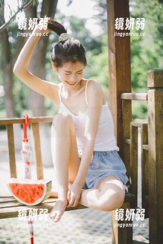 登录黑料不打烊万里长征，感觉自己正成收集黑资料的小镇少女！