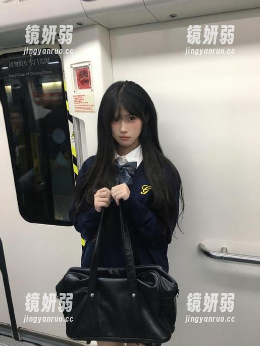边登录黑料吃瓜，边感叹人生，谁懂我心呢？