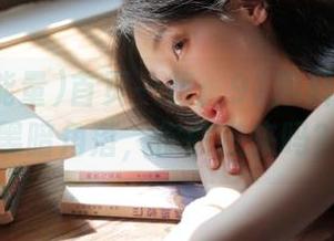 首页一览：91黑料正能量的黑暗角落，你敢进来吗？