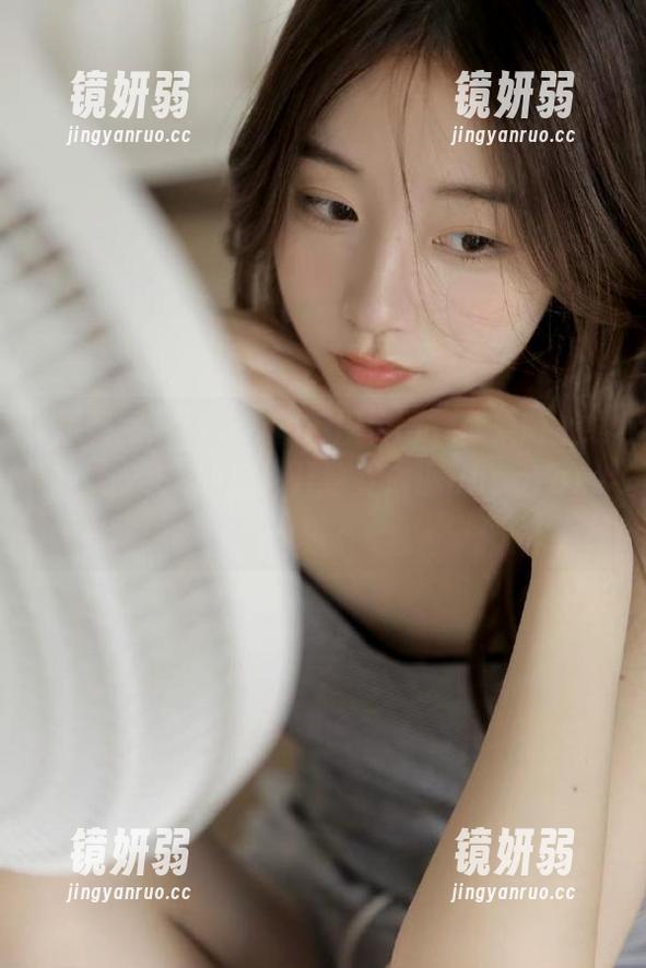 “155.fun.黑料网”苹果版上线，小心你家的猫也开始变成小paparazzi哦～
