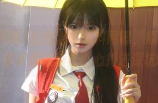 在线潜瞧黑料网曝，瓜倒是不少，但真假难辨，小心掉进深坑啊！