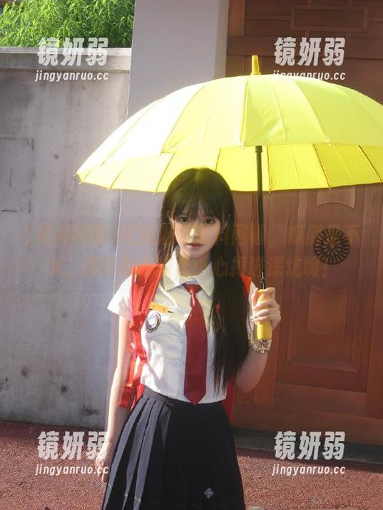 在线潜瞧黑料网曝，瓜倒是不少，但真假难辨，小心掉进深坑啊！